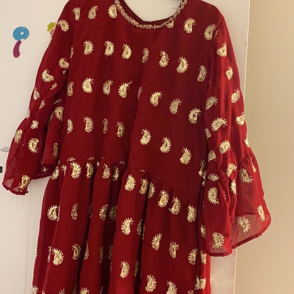 Dress - Picture 2 of 2